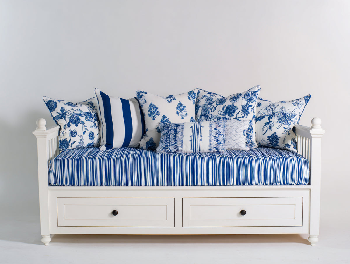 Sofás cama con 2 cajones 210x90x95 cm - Blanco y azul - Diseño clásico con estructura de madera
